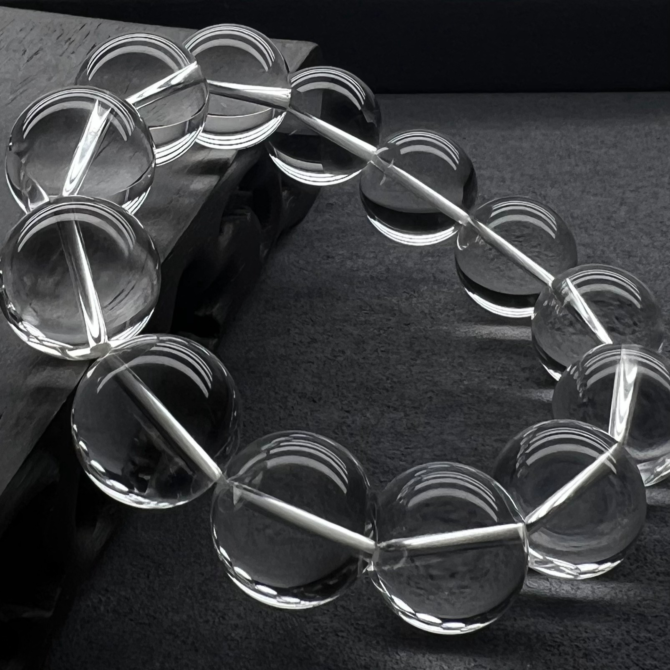 Collection - level Brazilian Natural White Crystal Bracelet