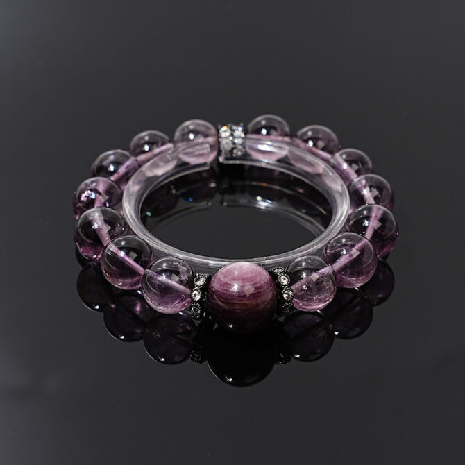 Carefully selected Bolivian natural amethyst paired with lepidolite, 12MM in size. - Image 3