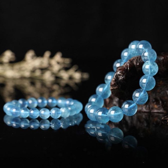 Aquamarine Natural Crackled Crystal Bracelet for Luck Transformation - Image 5