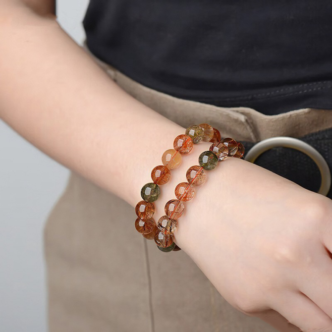 Original ore natural colorful rutilated quartz bracelet, containing copper rutilated quartz. - Image 4
