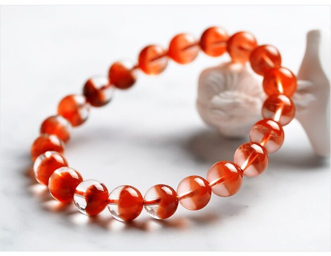 Natural red hairlike quartz crystal cornucopia-shaped bracelet